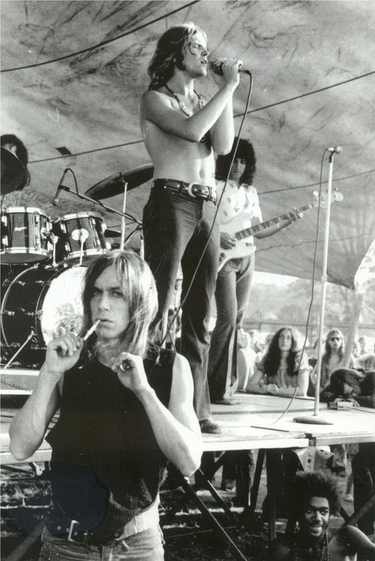 iggy pop SRC leni sinclair photo  www.lostinsounddetroit.com